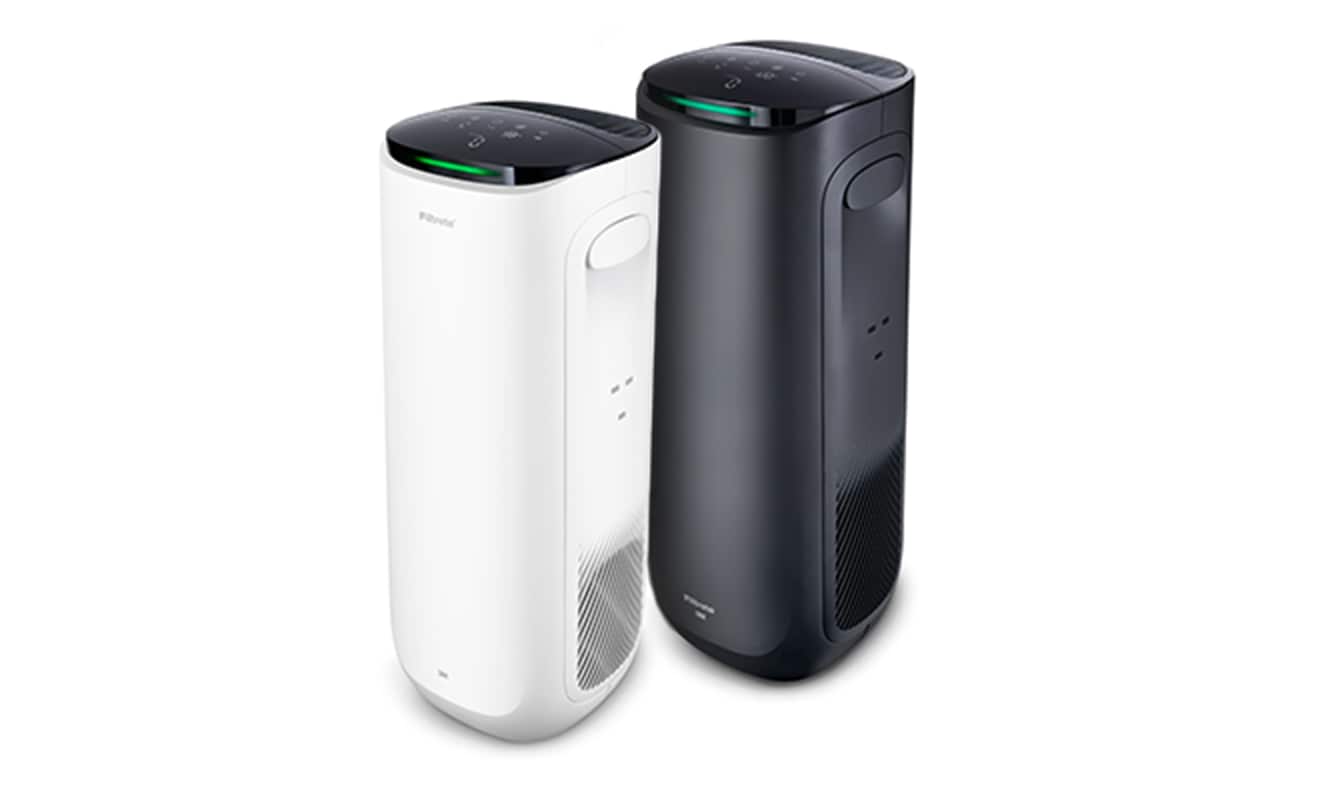 Des Purificateurs d’air intelligents Filtrete(MC) pour grandes pièces noirs et blancs, côte à côte.
